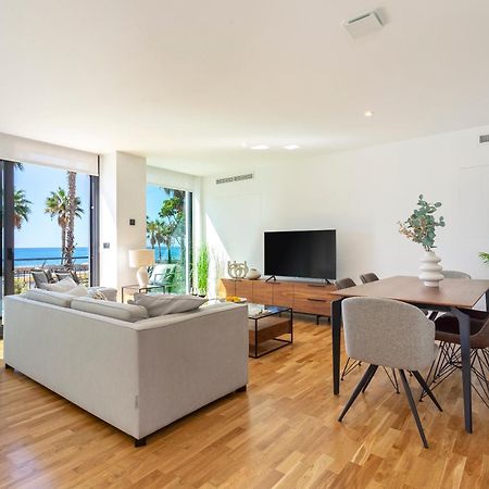 Malagueta Beach Front Luxury Apartment By Rent Me Малага Экстерьер фото